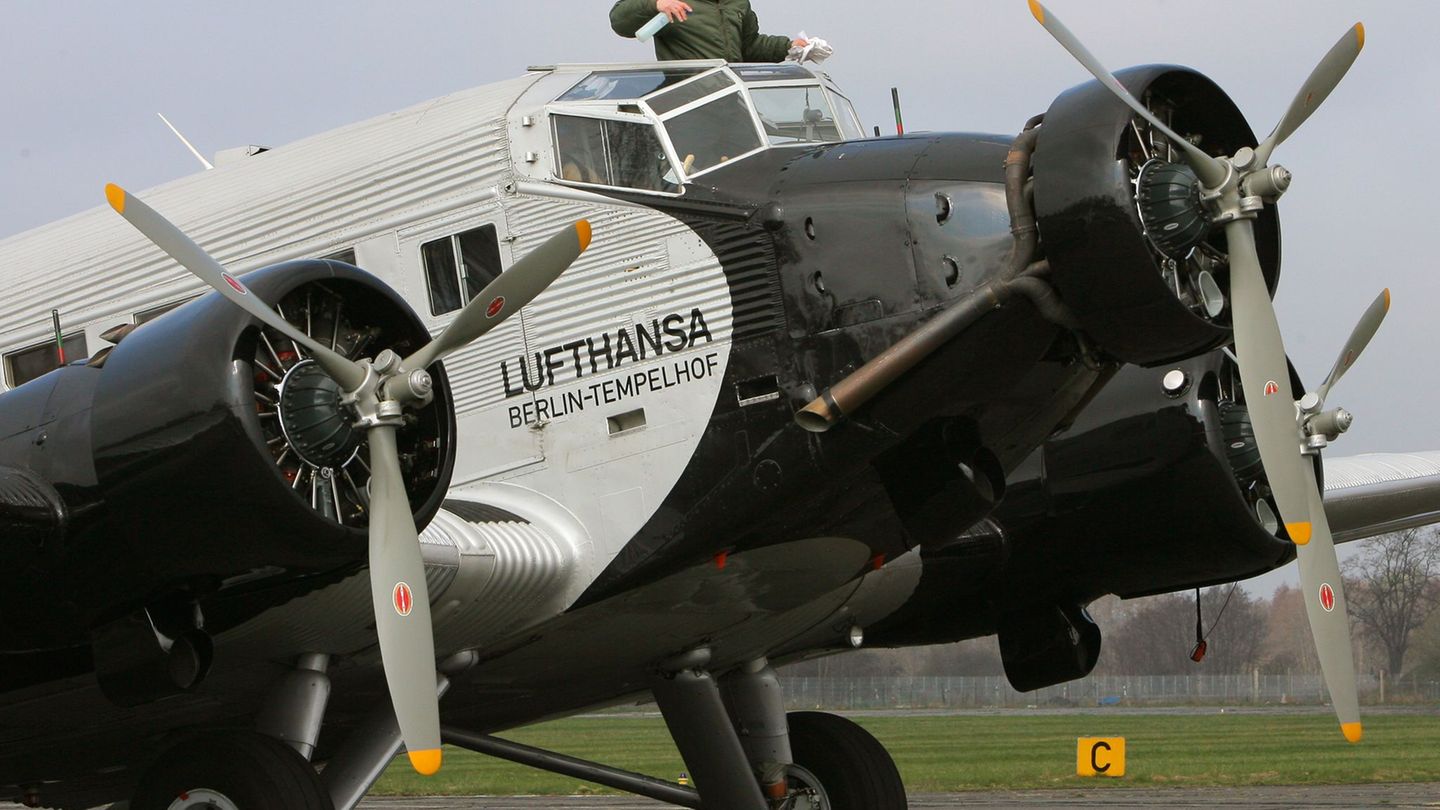 Die Ju 52 war Rückgrat der ersten Lufthansa in der NS-Zeit. Foto: Bernd Wüstneck/dpa