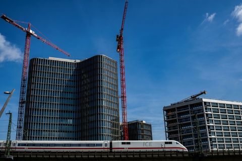 ICE der Deutschen Bahn in Berlin