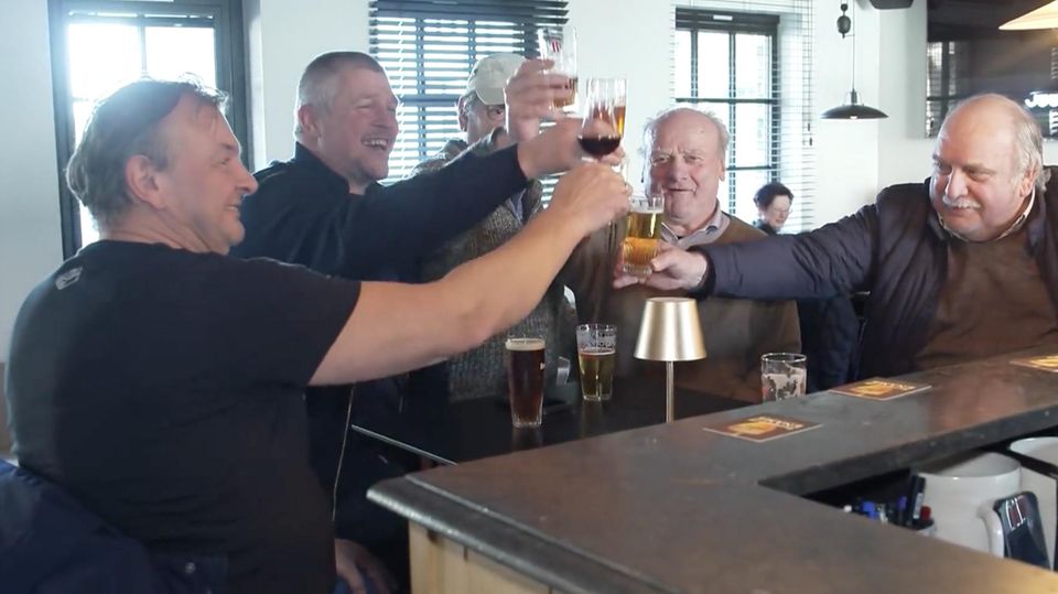 21 Freunde knacken gemeinsam 123 Millionen Lotto-Jackpot