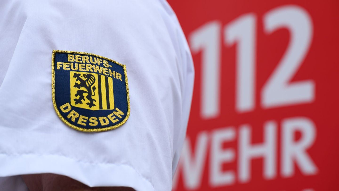 Ein Mann bei Brand in Dresdner Einfamilienhaus verletzt. (Symbolbild) Foto: Robert Michael/dpa