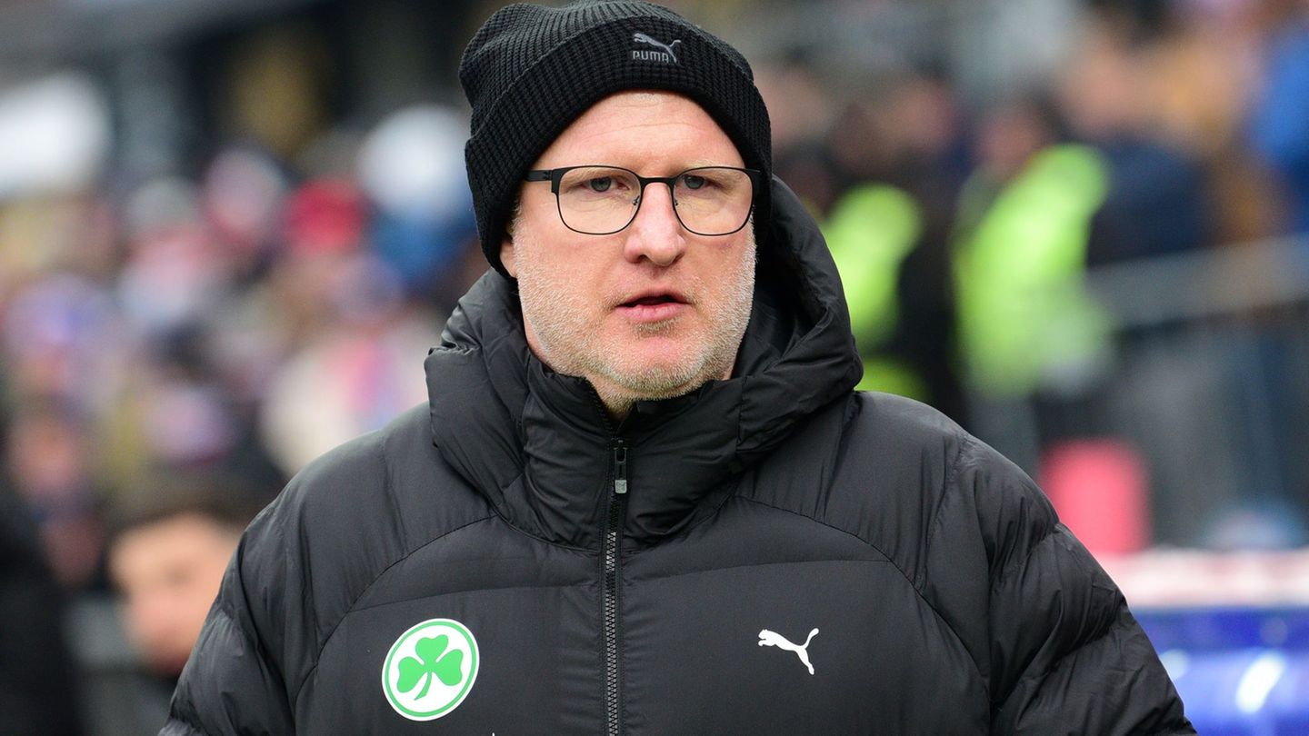 Heiko Vogel hat einige Optionen in der Offensive. (Archivbild) Foto: Daniel Bockwoldt/dpa