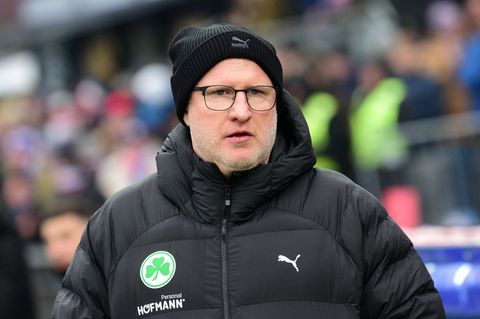 Heiko Vogel hat einige Optionen in der Offensive. (Archivbild) Foto: Daniel Bockwoldt/dpa