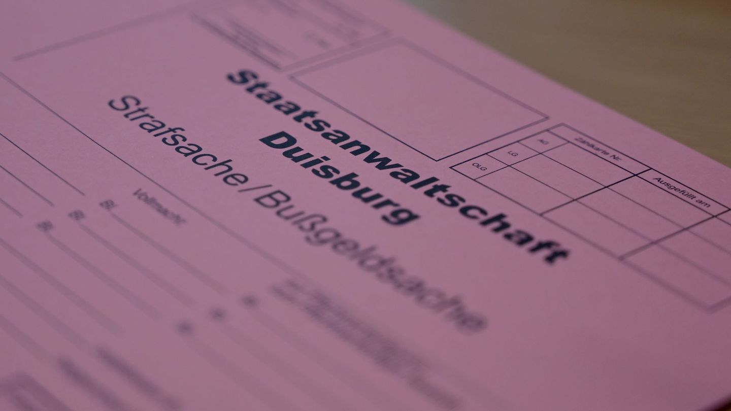 Die Staatsanwaltschaft Duisburg ermittelt gegen zwei DVV-Ex-Vorstände wegen Untreue-Verdachts. (Symbolbild) Foto: Caroline Seide