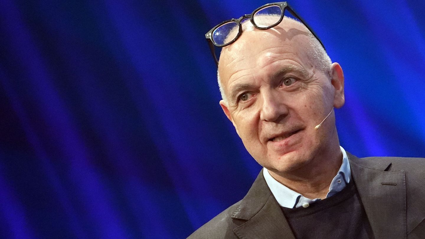 DFB-Chef Bernd Neuendorf versteht Vorbehalte gegen eine deutsche Olympia-Bewerbung nicht. Foto: Marcus Brandt/dpa