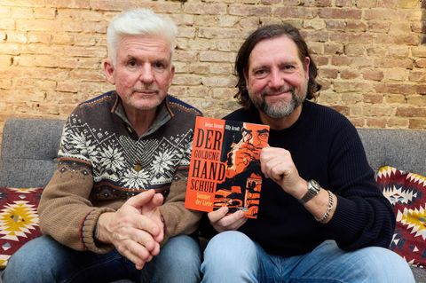Heinz Strunk und Ully Arndt mit dem ersten Teil von "Der goldene Handschuh". Der zweite Teil soll 2027 erscheinen