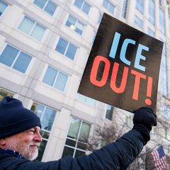 Der gewaltsame Tod von Renée Good und Alex Pretti durch ICE-Agenten in Minneapolis hat nicht nur dort zu Protesten geführt