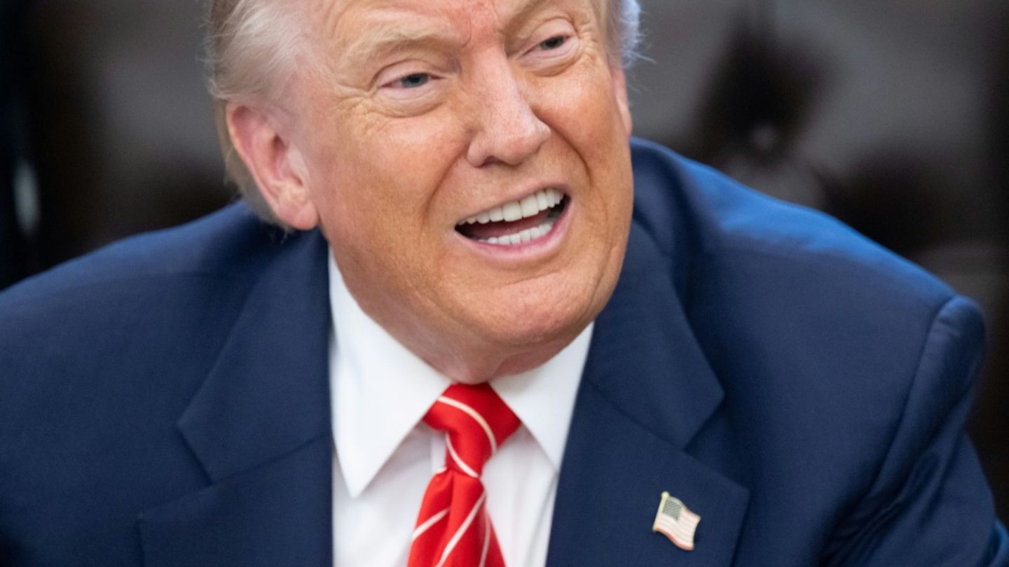 Präsident Trump im Oval Office