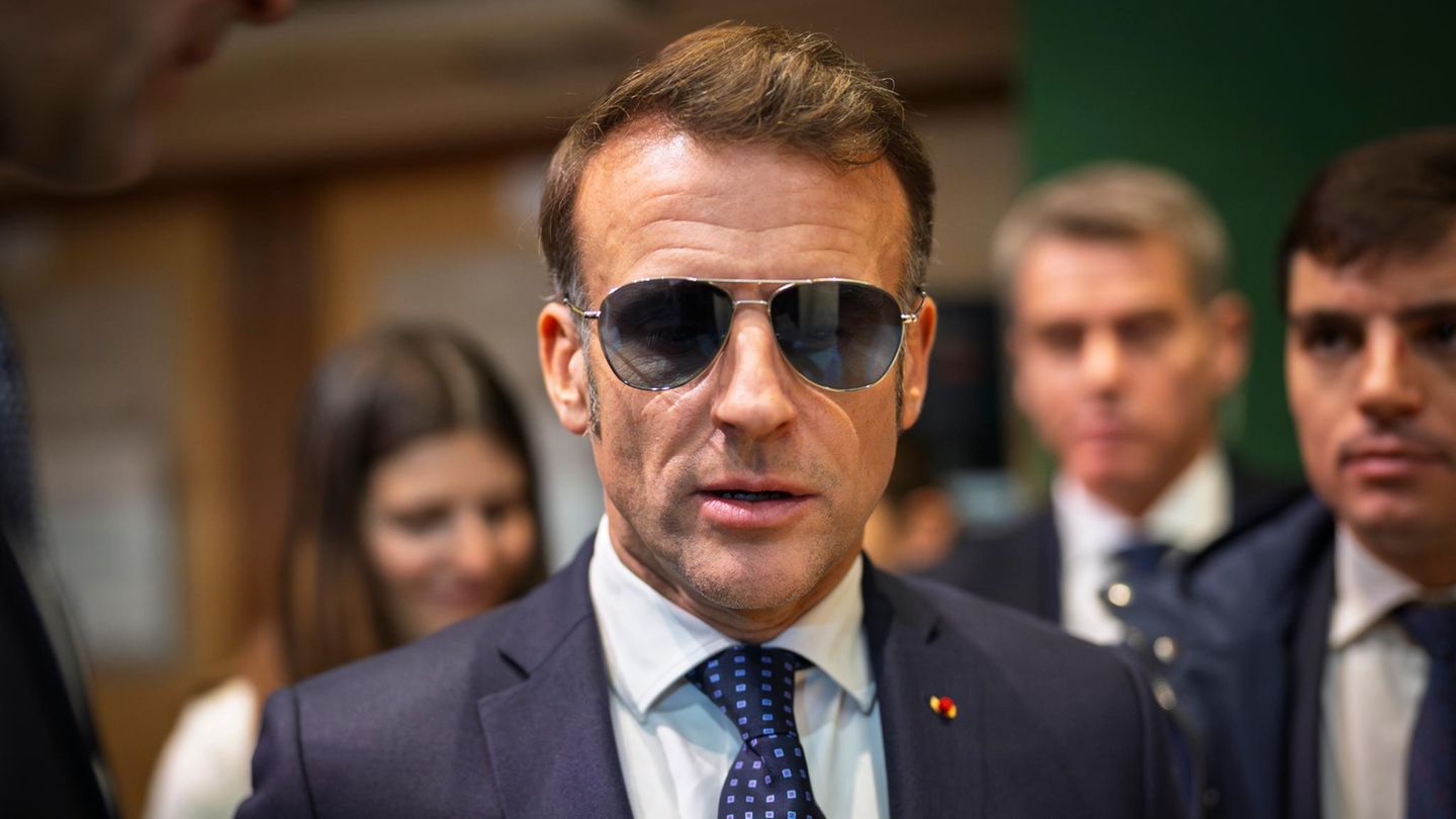 Emmanuel Macron mit Sonnenbrille