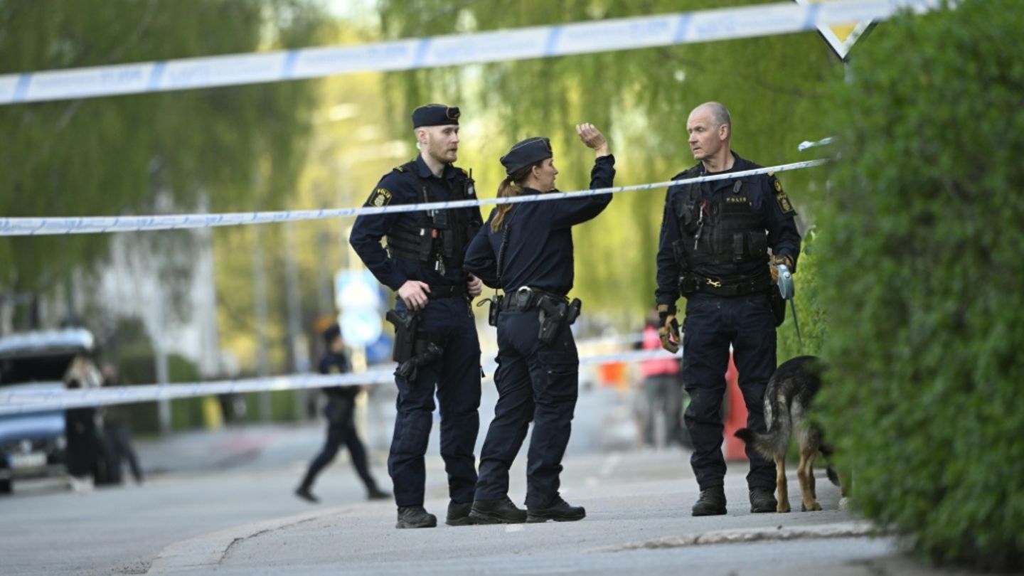 Schwedische Polizisten in Uppsala
