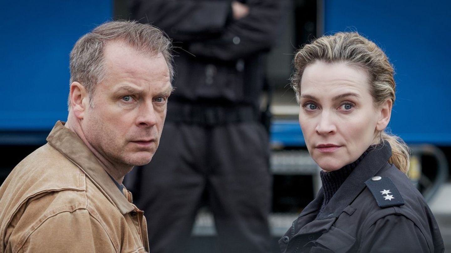 "Nord bei Nordwest: Blindgänger": Hauke Jacobs (Hinnerk Schönemann) und Hannah Wagner (Jana Klinge) unterstützen bei der Bombe