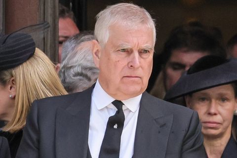 Andrew Mountbatten-Windsor ist durch den Epstein-Skandal tief gefallen. Er verlor seine Titel und seine Royal Lodge.