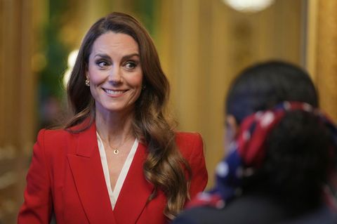 Prinzessin Kate empfängt Mitglieder der englischen Rugby-Frauenmannschaft auf Schloss Windsor