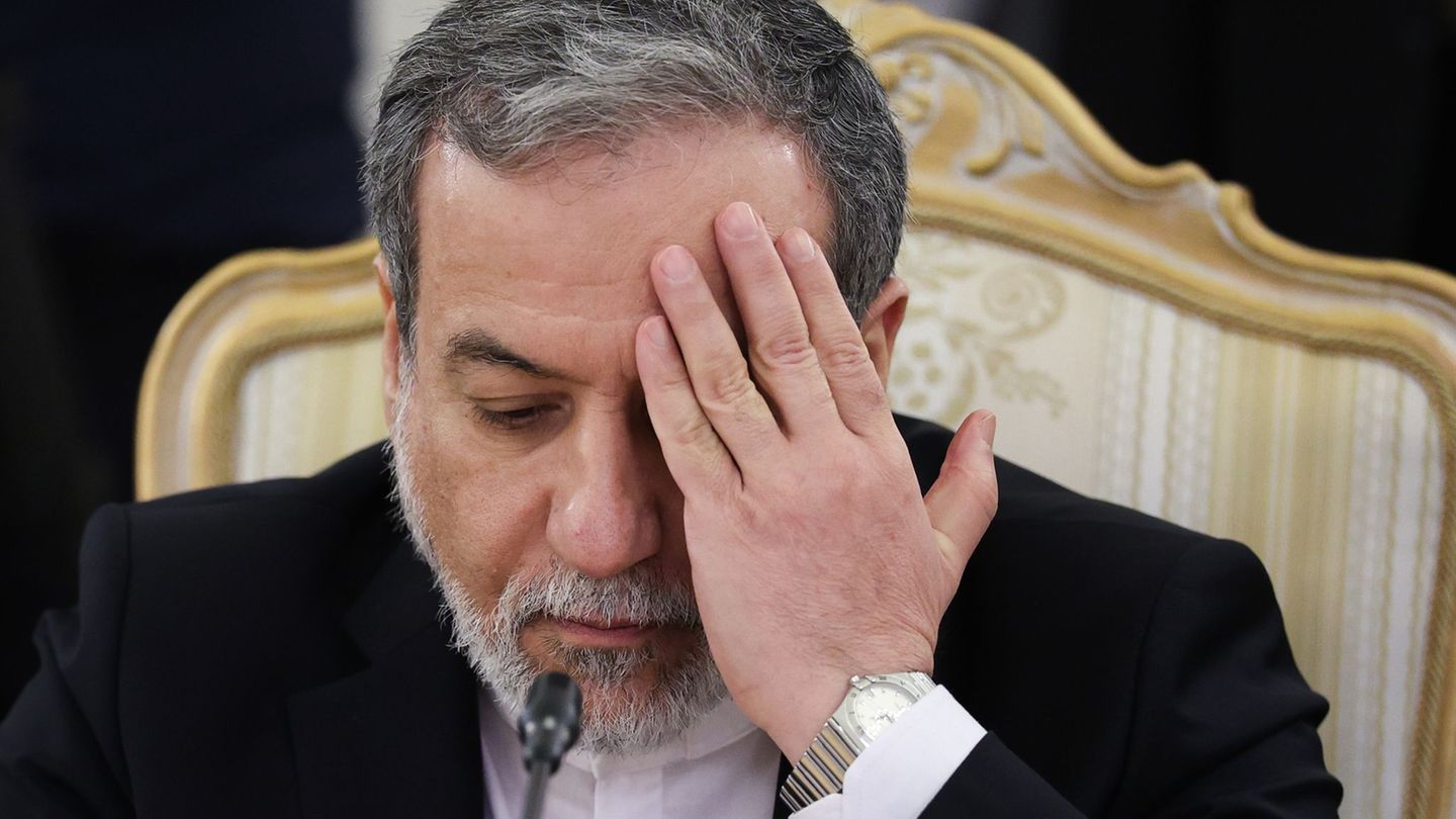 Der iranische Außenminister Abbas Araghtschi hält nicht viel von Kanzler Merz. (Archivbild) Foto: Ramil Sitdikov/Pool Reuters/dp