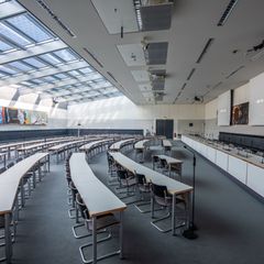Den Sitzungssaal der SPD haben die Sozialdemokraten "Otto-Wels-Saal" getauft. (Archivbild) Foto: Michael Kappeler/dpa