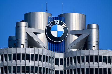 BMW will das Recycling seiner Autos verbessern. (Archivbild) Foto: Sven Hoppe/dpa