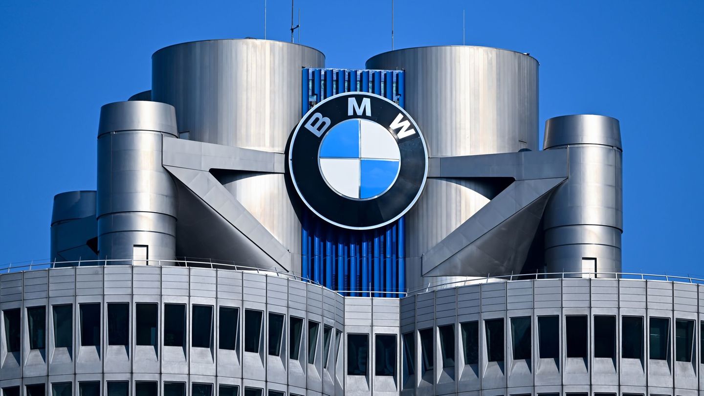 BMW will das Recycling seiner Autos verbessern. (Archivbild) Foto: Sven Hoppe/dpa