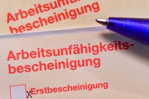 Kanzler Merz (CDU) hatte jüngst eine Debatte um die Fehltage wegen Krankheit in Deutschland losgetreten. (Symbolbild) Foto: Patr