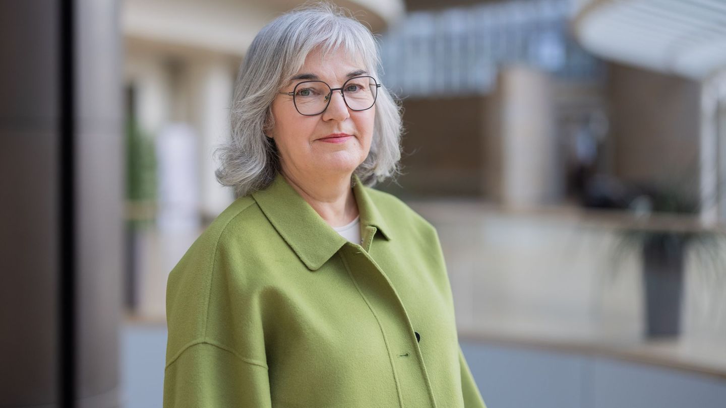 Petra Ladenburger hat mehr als 35 Jahre Erfahrung in Sachen Kinderschutz. Foto: Rolf Vennenbernd/dpa