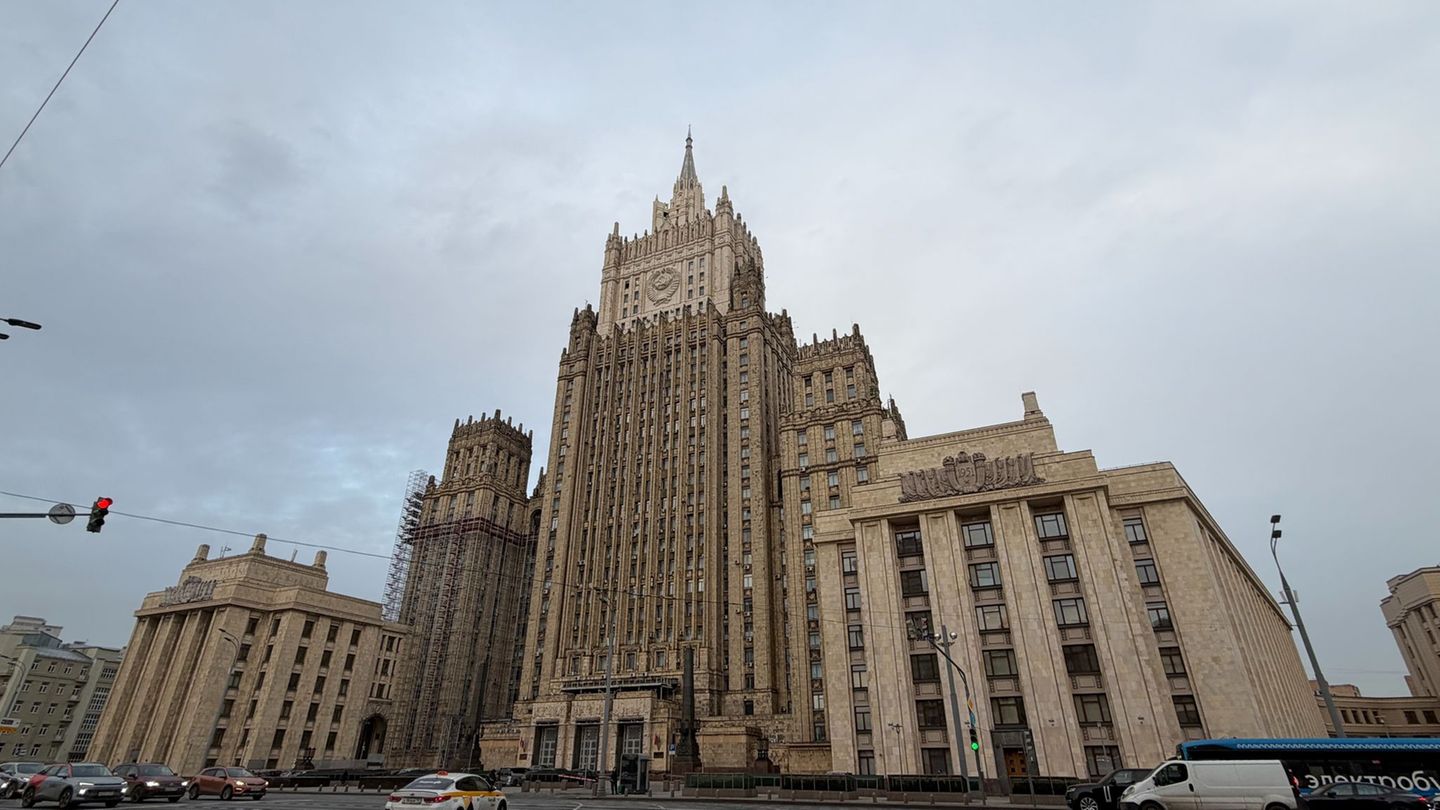 Das Stalinhochhaus in Moskau