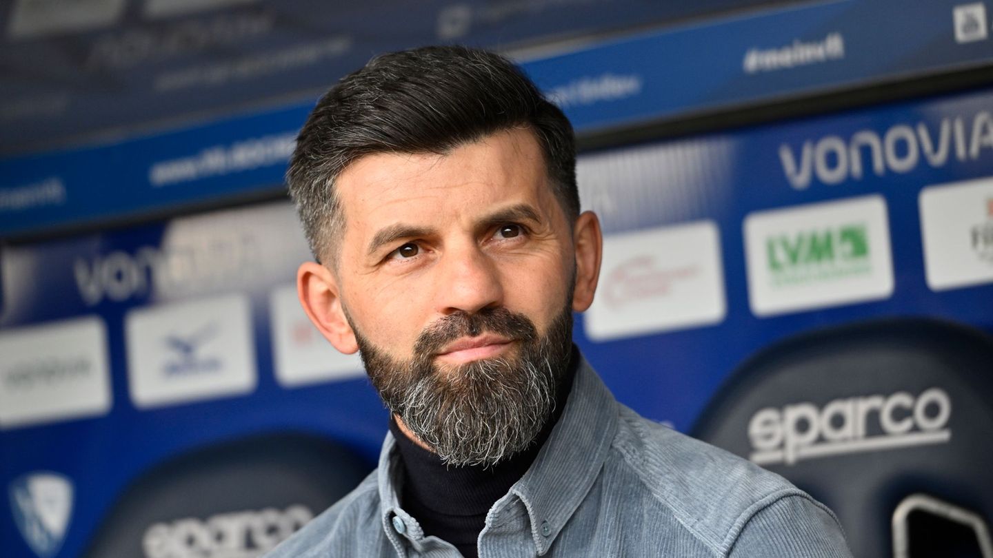 Miron Muslic steckt mit seiner Mannschaft in einer sportlichen Mini-Krise. (Archivbild) Foto: Anke Waelischmiller/dpa