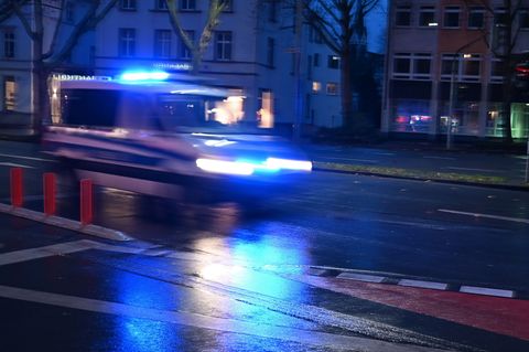 Die Beamten konnten keine Waffen finden. (Symbolbild) Foto: Michael Brandt/dpa