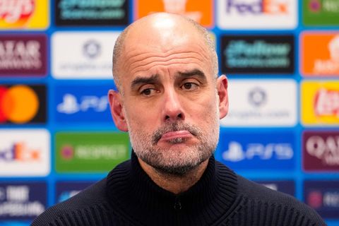 Pep Guardiola kam von der Kritik an seiner Mannschaft auf das Leid der Welt zu sprechen.