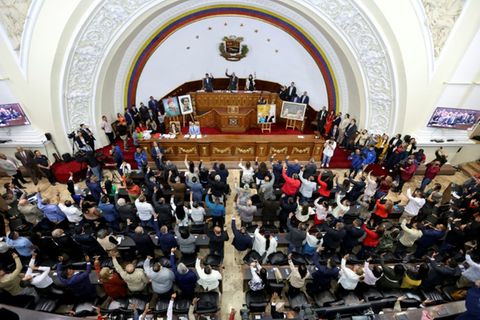 Das venezolanische Parlament bei der Abstimmung