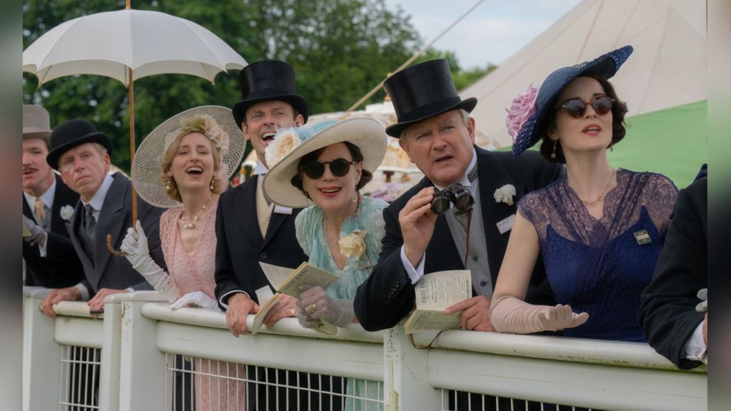 Im September 2025 erschien der Abschiedsfilm "Downton Abbey: Das große Finale". Hugh Bonneville vermisst seine Rolle als Lord
