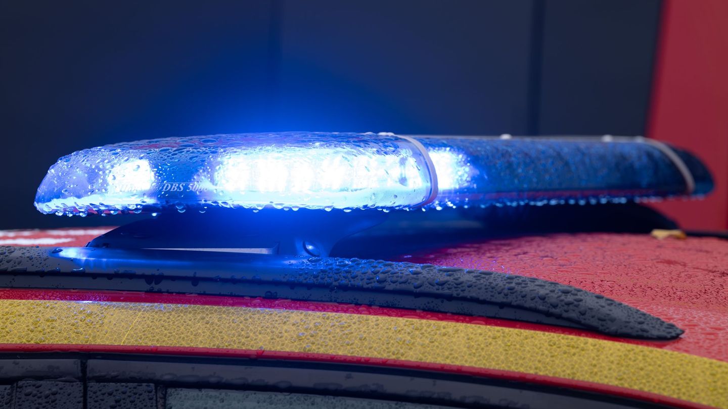 Die Feuerwehr wurde am Morgen zu einem Einsatz unweit des Blauen Wunders in Blasewitz gerufen. (Symbolbild) Foto: Sebastian Kahn