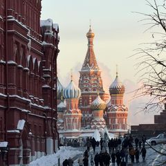 Die Basilius-Kathedrale auf dem Roten Platz in Russlands Hauptstadt Moskau