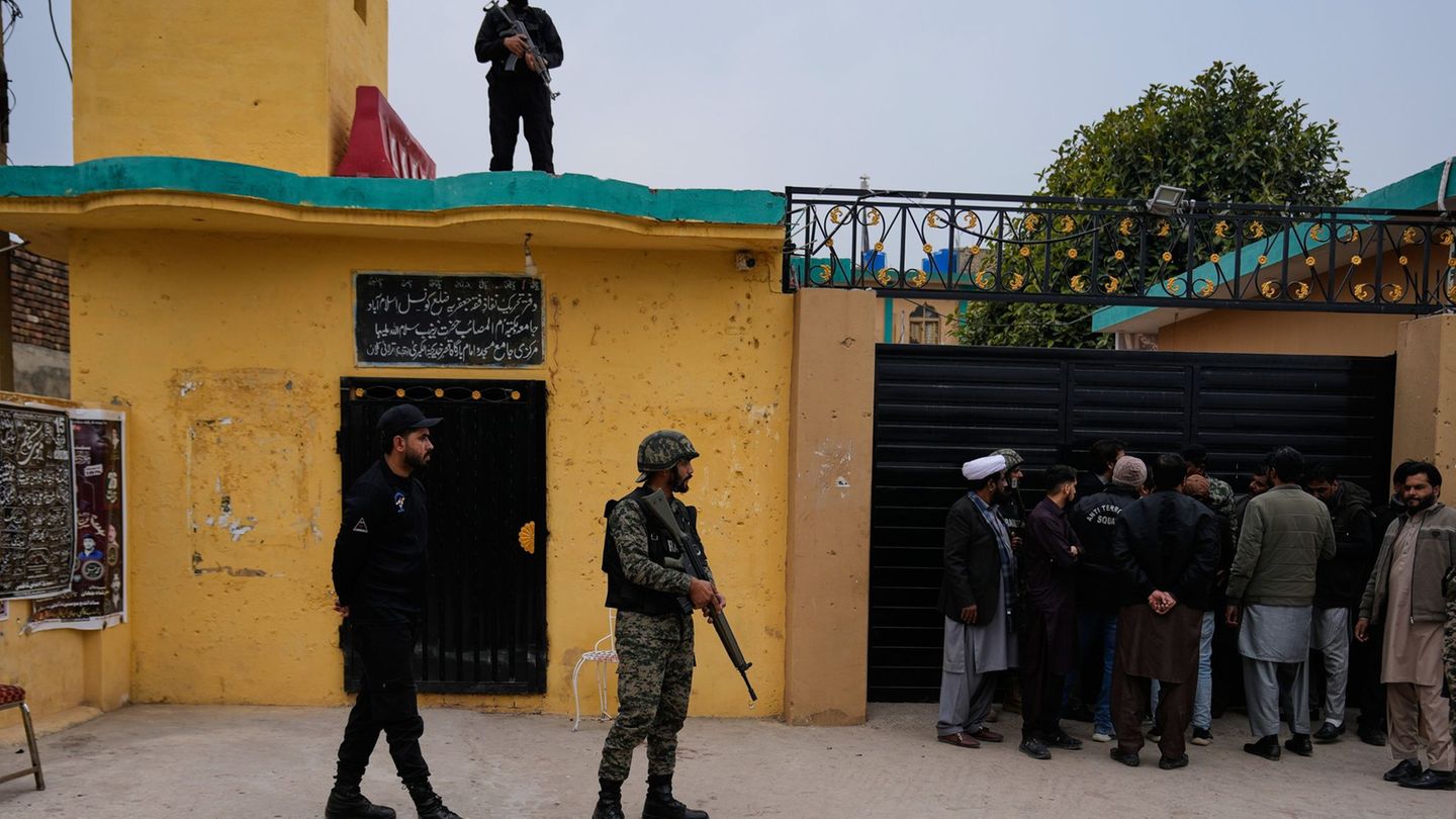 Die Sorge vor einer noch höheren Opferzahl war angesichts der vielen Verwundeten hoch. Foto: Anjum Naveed/AP/dpa