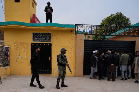 Die Sorge vor einer noch höheren Opferzahl war angesichts der vielen Verwundeten hoch. Foto: Anjum Naveed/AP/dpa