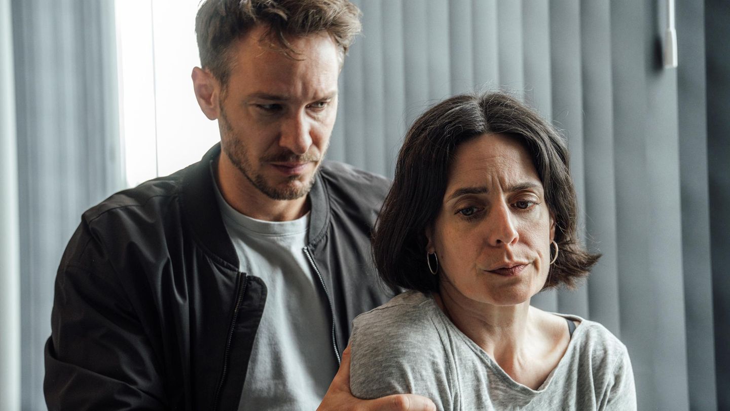 "Tatort"-Kommissar Leo Hölzer kümmert sich um seine Kollegin Esther Baumann