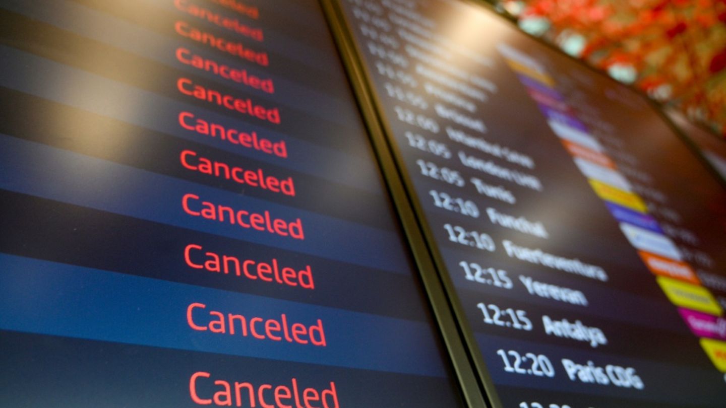 Fluginformation am BER