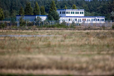 Ende Januar gab es nach Angaben der Stadt Parchim Gespräche mit Vertretern der deutschen Marine über den stillgelegten Flughafen