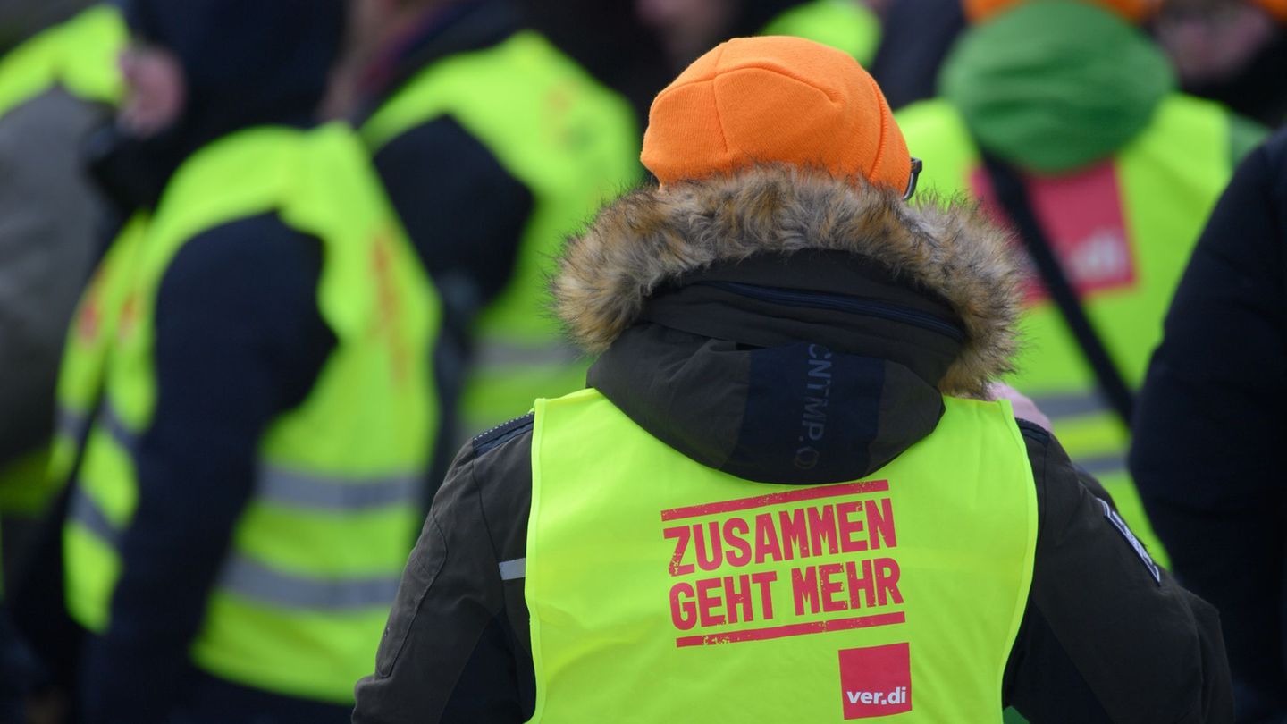 Für den kommenden Dienstag haben Gewerkschaften wieder zum Ausstand aufgerufen. (Archivbild) Foto: Klaus-Dietmar Gabbert/dpa