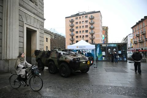 Gepanzertes Fahrzeug in Mailand