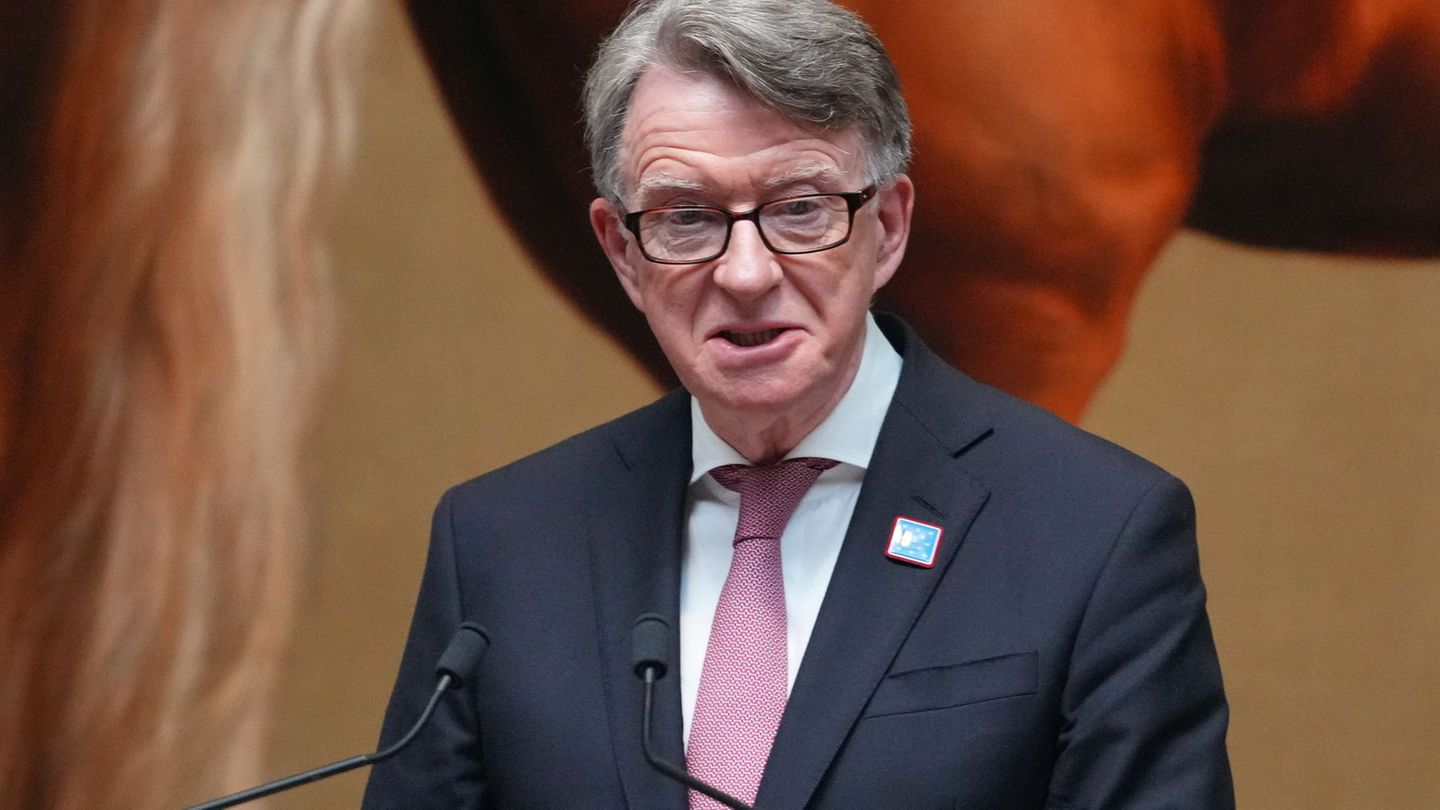 Gegen Peter Mandelson ermittelt die britische Polizei. (Archivbild) Foto: Kirsty Wigglesworth/AP/dpa