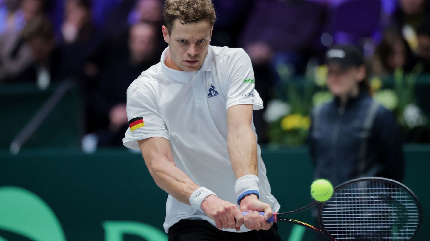 Yannick Hanfmann brachte die deutschen Tennis-Herren mit 1:0 in Führung. Foto: Rolf Vennenbernd/dpa