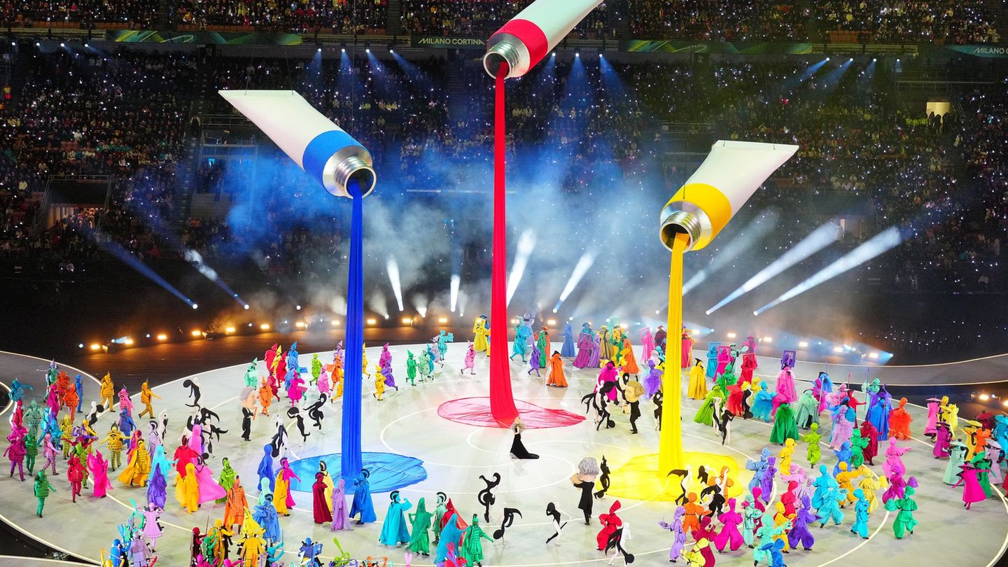 Winterspiele in Italien: Italien feiert Olympia-Eröffnung als knallbunte Oper