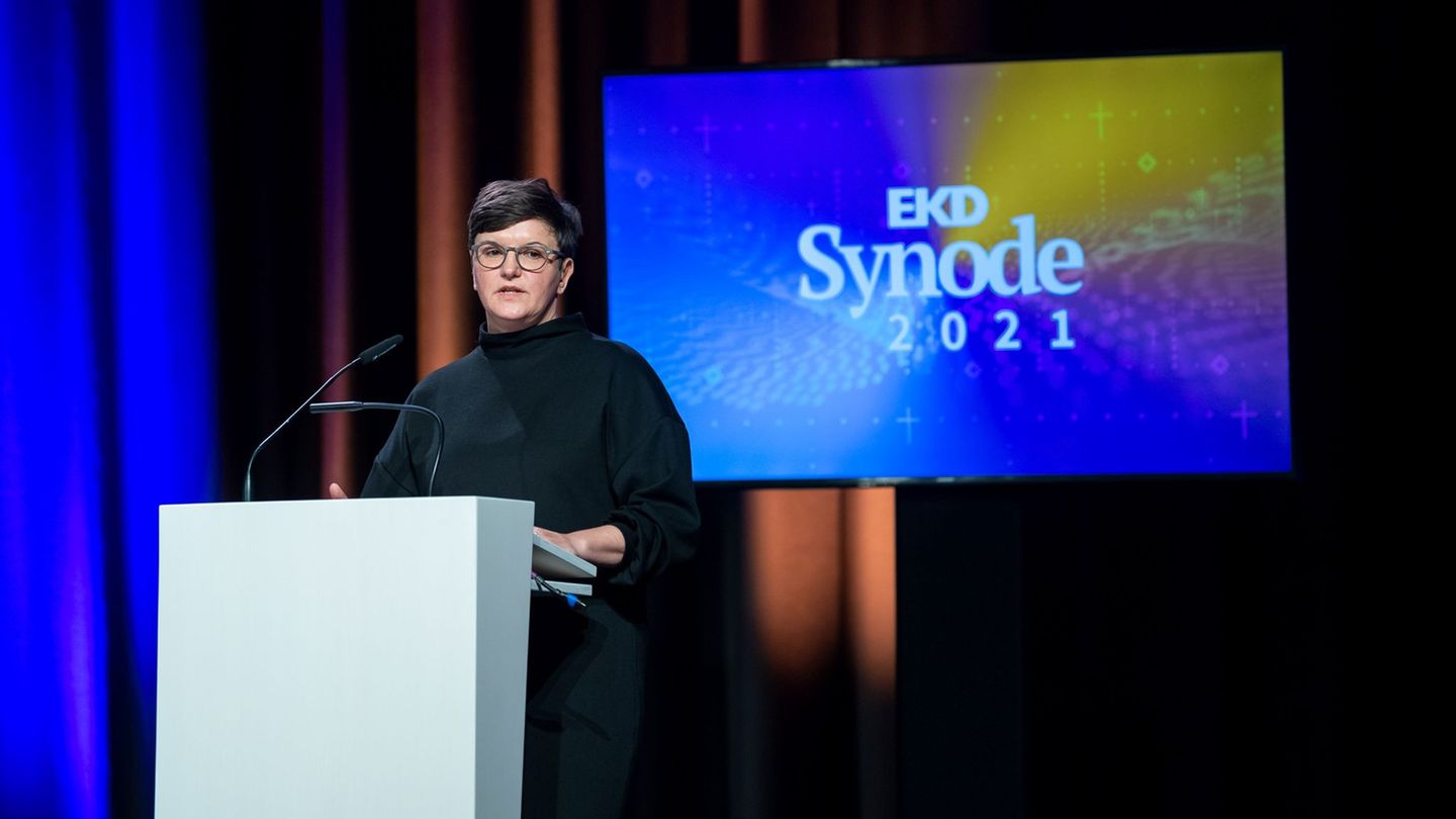 Nancy Janz, die Sprecherin der Betroffenen im Beteiligungsforum Sexualisierte Gewalt der Evangelischen Kirche in Deutschland, wi