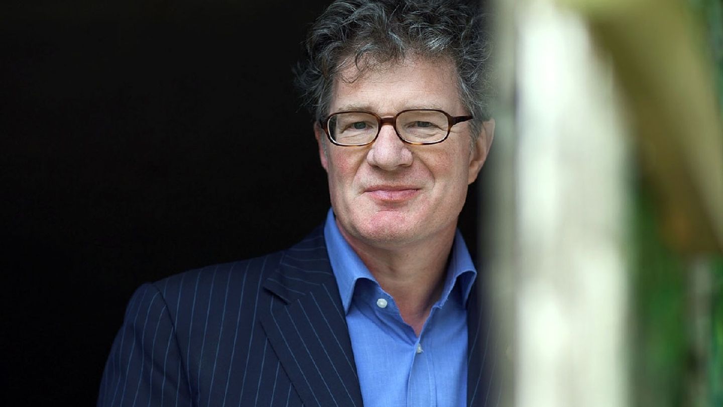 Der Journalist und Autor Roger Willemsen erlag mit 60 Jahren einem Krebsleiden.