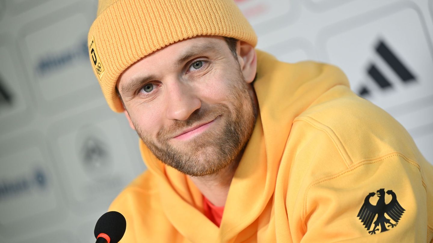 Leon Draisaitl lehnt die Superstar-Rolle im deutschen Eishockeyteam ab. Foto: Peter Kneffel/dpa