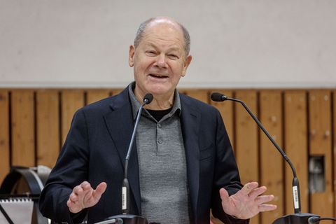 Der frühere Kanzler Olaf Scholz hat auf einem Jubiläumsempfang in Scharbeutz über die sich verändernde Welt gesprochen. Foto: Ma