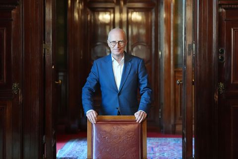 Der Bund müsse sich stärker an der Finanzierung der Häfen im Norden beteiligen, sagte Bürgermeister Peter Tschentscher (SPD). (A