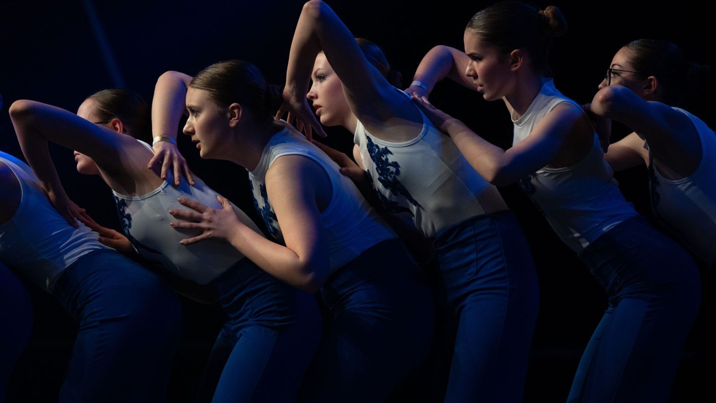 Die Dresdner Messe war am Samstag Bühne für HipHop- und Showdance-Gruppen aus ganz Deutschland. Foto: Sebastian Kahnert/dpa