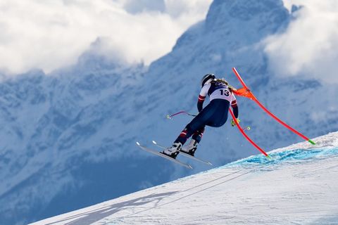 Lindsey Vonn ist bei ihrem letzten Olympischen Abfahrtsrennen schwer gestürzt.