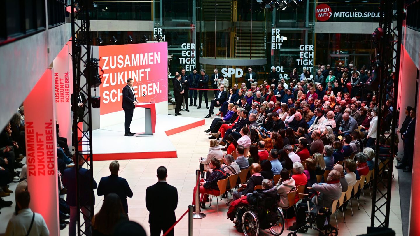 Die SPD will definieren, wer sie ist. Foto: Sebastian Christoph Gollnow/dpa