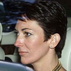 In den Epstein-Akten wurde ein auf Maxwell ausgestellter Presseausweis gefunden