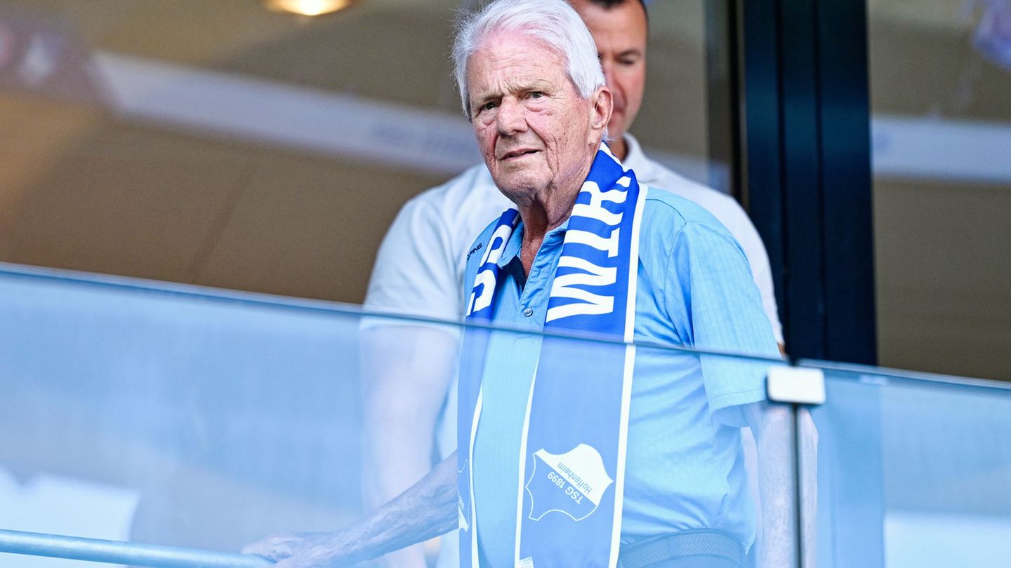 Mäzen Dietmar Hopp macht sich für einen Verbleib von Geschäftsführer Andreas Schicker stark. (Archivbild) Foto: Uwe Anspach/dpa